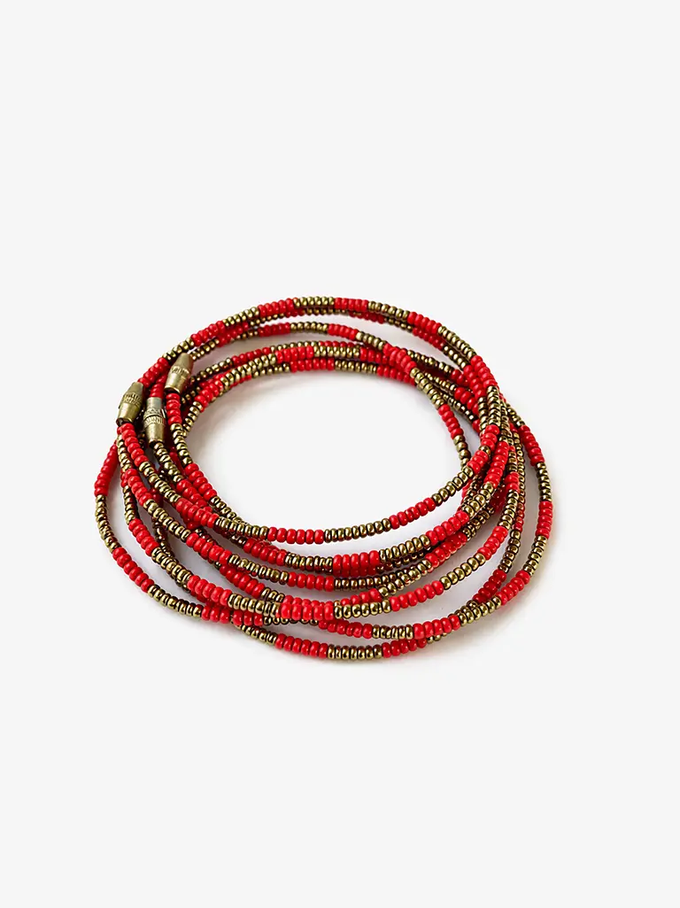 Bracelet multi rangs en perles rouges et dorées